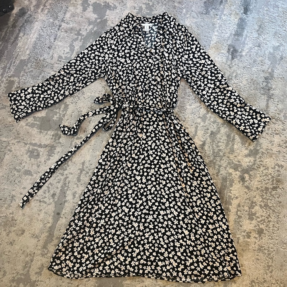 H & M Floral Black and White Wrap Dress Large and Long!